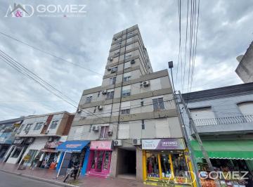 Departamento · 63m² · 4 Ambientes · Nuevo Valor! ¡Excelente Departamento! - Refaccionado a Nuevo