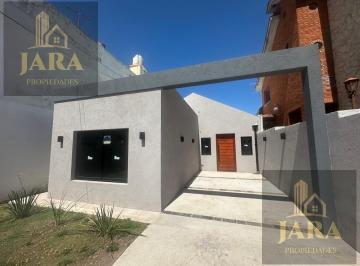 Casa · 113m² · 4 Ambientes · 3 Cocheras · Venta Casa a Estrenar 4 Ambientes en Padua