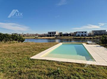Casa · 245m² · 6 Ambientes · 2 Cocheras · Casa 5 Amb Venta, Vista Al Lago Barrio San Matias 4 Dorm Depend de Servicio