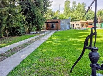 Quinta vacacional de 5 ambientes, Exaltación de la Cruz · Casa Quinta en Venta en Barrio Parque Sakura, Exaltación de La Cruz, G. B. a. Zona Norte