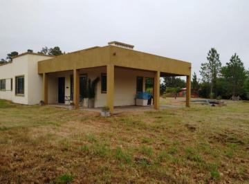 Casa · 172m² · 5 Ambientes · 1 Cochera · Casa en Venta de 3 Dorm. Parque y Piscina en Olmos