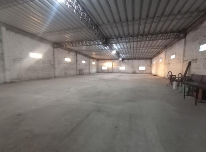 Bodega-Galpón · 450m² · 2 Ambientes