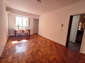 Departamento · 60m² · 3 Ambientes · Departamento Dos Ambientes en Caballito
