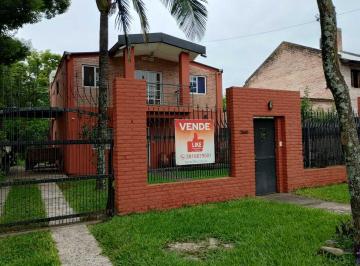 Casa · 165m² · 6 Ambientes · Casa Chalet en Venta en Yerba Buena, San Miguel de Tucumán, Capital