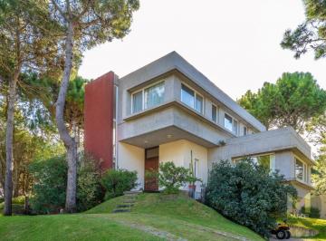 Casa · 340m² · 7 Ambientes · 2 Cocheras · Casa en Venta Pinamar La Herradura