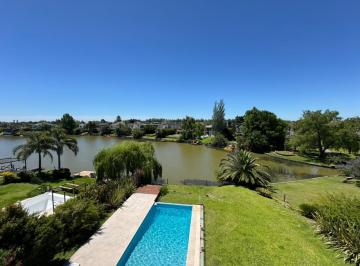 Casa · 284m² · 5 Ambientes · 3 Cocheras · Casa en Venta Al Lago en Glorietas - Nordelta