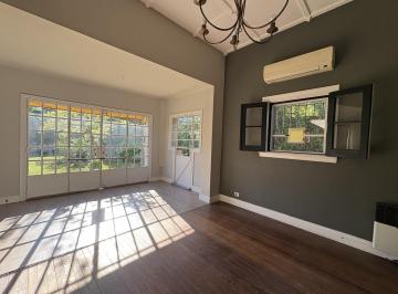Casa · 140m² · 5 Ambientes · 1 Cochera · Casa en Venta de 3 Dorm. con Cochera y Jardín en Fisherton, Rosario