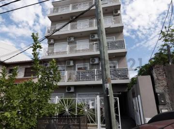 Departamento · 74m² · 4 Ambientes · Departamento 4 Amb en Venta Ramos Mejia