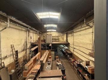 Bodega-Galpón · 558m² · 3 Cocheras · Galpon. Deposito en Mataderos