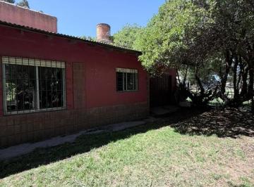 Casa · 85m² · 3 Ambientes · 2 Cocheras · Casa en Venta 3 Ambientes Mas Altillo con Garage y Parque en San Jacinto