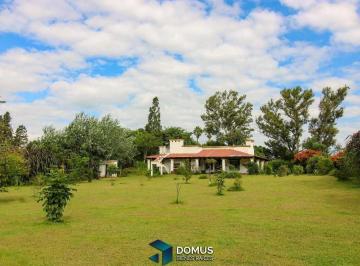 Casa · 164m² · 2 Dormitorios · 1 Cochera · Venta Casa Cerrillos