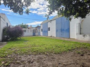 Bodega-Galpón · 942m² · 10 Ambientes · 3 Cocheras · Venta Inmueble Institucional