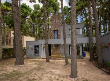 Casa · 144m² · 6 Ambientes · Venta Mar de Las Pampas - Dos Unidades - Cabañas Ahimsa