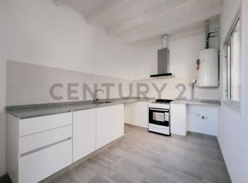 Casa · 120m² · 5 Ambientes · 1 Cochera · Duplex en Venta en Complejo Privado Terra Maipu