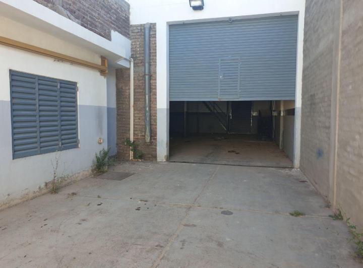 Bodega-Galpón · 261m² · 4 Ambientes