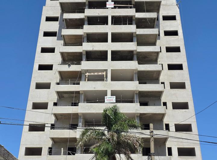 Desarrollo vertical , Quilmes · San Martín Building