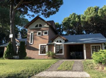 Casa · 200m² · 5 Ambientes · 1 Cochera · Casa en Venta 5 Ambientes Pinamar Norte