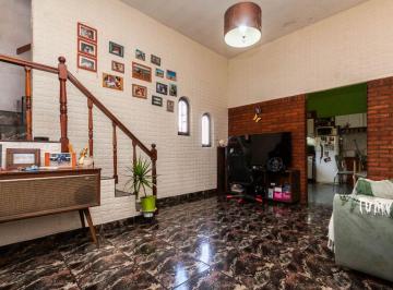 PH en Venta de 3 ambientes Temperley · Venta PH Tipo Casa Al Frente 3 Ambientes con Cochera y Patio Apto Credito en Temperley Oeste