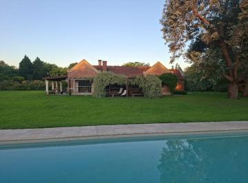 Casa de 5 ambientes, Pilar · Casa Estilo Campo en Venta (Barrio La Retama)
