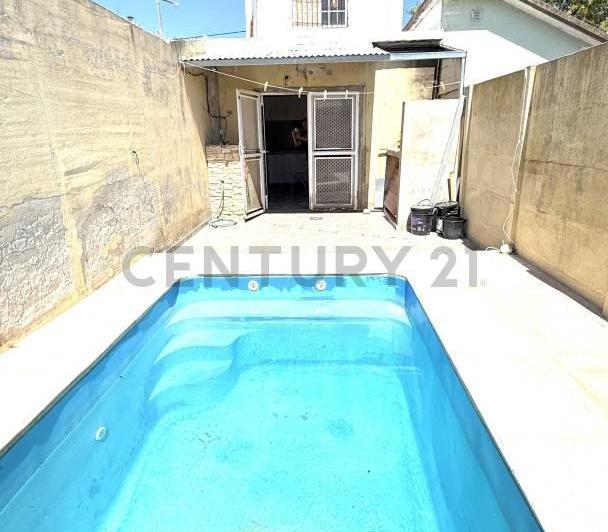 Departamento · 81m² · 4 Ambientes · 1 Cochera