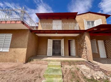 Casa de 8 ambientes, Villa Carlos Paz · Venta Dos Casas C/pileta, Camino Cabalango