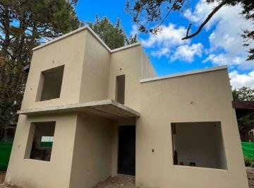 Casa de 3 ambientes, Costa del Este · Casa a Estrenar