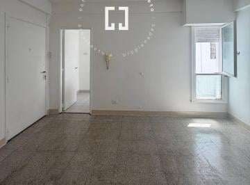 Departamento · 38m² · 2 Ambientes · Luminoso Departamento 2 Ambientes en 2do Piso