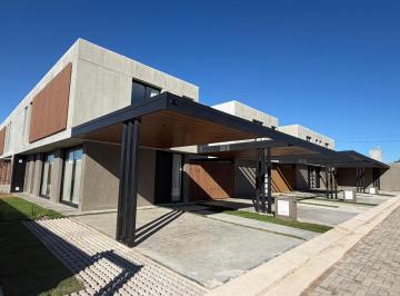 Casa · 180m² · 4 Ambientes · 1 Cochera · Duplex Premiun Green Village - Anatolia