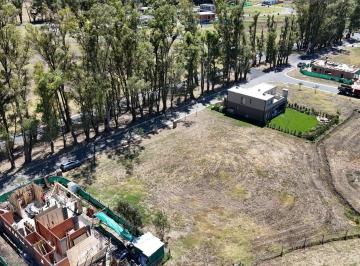 Terreno · 487m² · Terreno en Venta Frente Al Boulevard en Santa Sofia - Pilar del Este