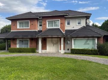 Casa · 330m² · 5 Ambientes · 2 Cocheras · Casa en Alquiler en Barrio Cerrado Club de Campo Los Ceibos