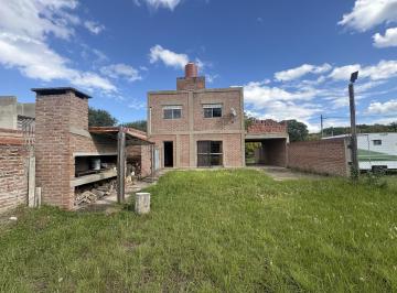 Casa · 321m² · 7 Ambientes · 1 Cochera · Casa en Venta en Santa María de Punilla a 30 m del Río Cosquín