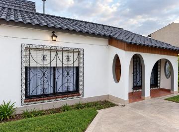 PH de 3 ambientes, Almirante Brown · Lindo PH - 2 Dorm. - Patio - Parrilla y Lavadero - Financiado
