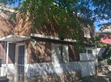 Casa · 104m² · 4 Ambientes · 1 Cochera · Venta Casa Centro San Rafael