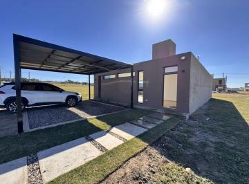 Casa · 98m² · 4 Ambientes · 2 Cocheras · Casa 3 Dorm Cochera Doble Docta Central Financiada