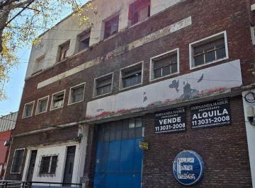 Local comercial · 1600m² · Local en Alquiler/ Venta en Av Regimiento de Patricios Al 1300 Barracas Caba