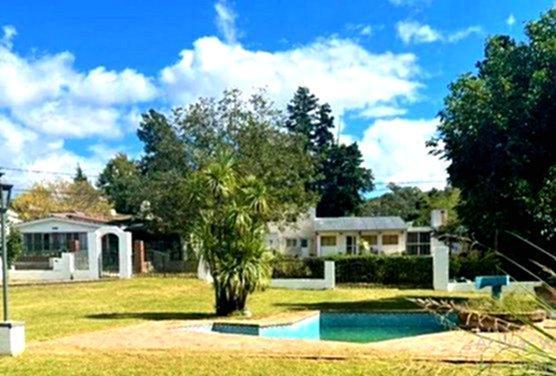 Casa · 200m² · 4 Ambientes