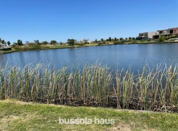 Terreno · 1054m² · Terreno Al Lago en Muelles