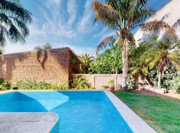Casa de 6 ambientes, La Plata · Casa en Venta en La Plata