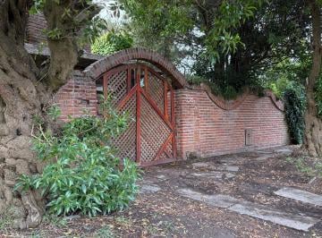 Casa de 2 ambientes, Mar del Plata · Casa en Alquiler con Hermoso Jardín y Cochera