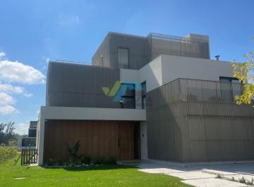 Casa · 532m² · 8 Ambientes · 2 Cocheras · Casa en Venta en El Yacht, Nordelta, Tigre