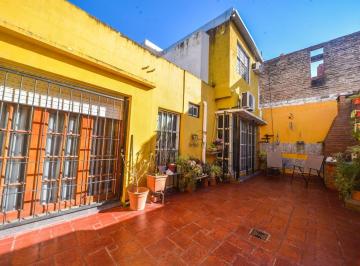 Casa · 180m² · 7 Ambientes · 1 Cochera · Venta/permuta - Casa 3 Dorm. + Local + Cochera - Ludueña, Rosario