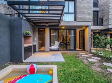 Departamento · 131m² · 6 Ambientes · 1 Cochera · Venta - Espectacular Casa de 4 Dorm. con Patio y Pileta Exclusiva en Fisherton