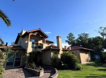 Casa de 5 ambientes, Pilar · Excelente Casa con Piscina y Amplio Jardin Parquizado. Barrio Cerrado Los Eucaliptos Pilar Km54