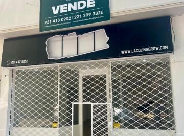 Local comercial de 10 ambientes, La Plata · Local y PH en Altura Venta a m de Calle 12. Posibilidad de Hacer un Super Local Multidestino.