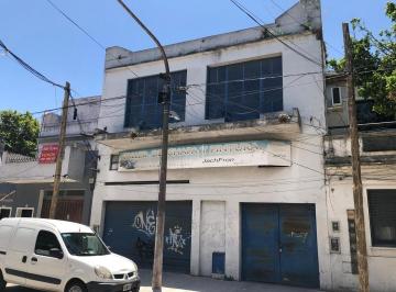 Bodega-Galpón · 400m² · Galpón 400 m² Lote Propio 8.66 X 37. Cerca Gral Paz y Accesos