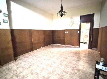 PH de 4 ambientes, Monte Castro · PH en Venta 4 Amb + 2 Patios en Monte Castro. Oportunidad!