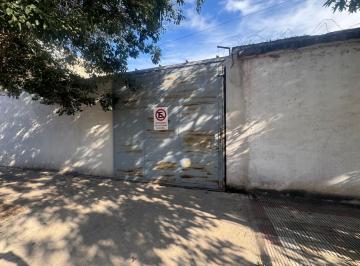 Garage · 300m² · Cochera Excelentemente Ubicada Frente a Asociación Cultural Armenia
