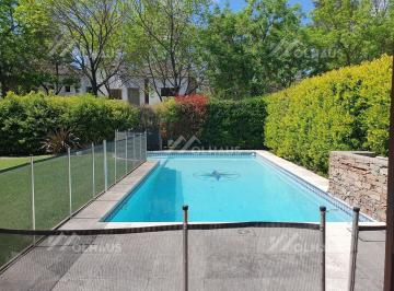 Casa · 203m² · 6 Ambientes · 1 Cochera · Casa en Venta en La Arboleda, Garin, Escobar