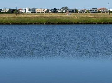 Terreno , Escobar · Lote Ideal en Orillas (Puertos), Dueño Directo, Norte, Laguna Central, 1100 m².
