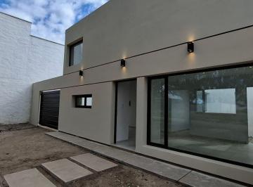 Casa de 3 ambientes, San Rafael · Casa a Estrenar de 2 Dorm. y 1 Baño
